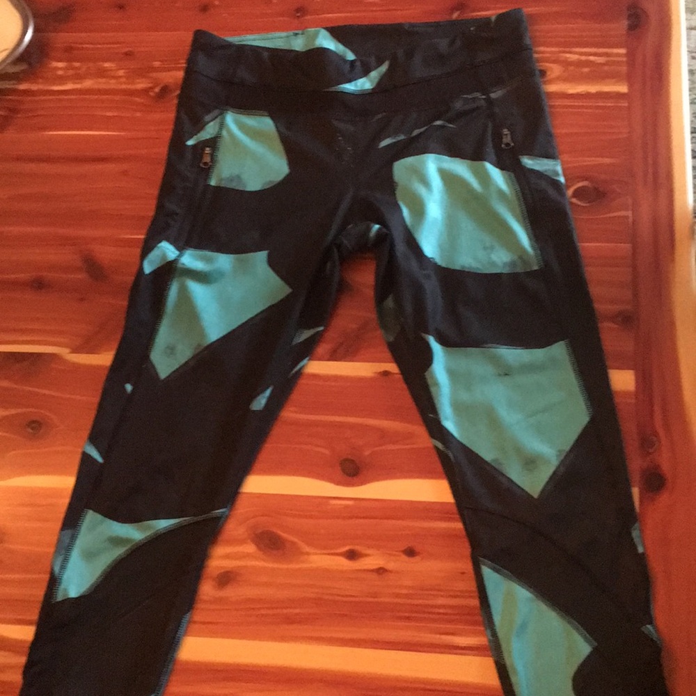 Lulu lemon size 10 7/8 length leggings